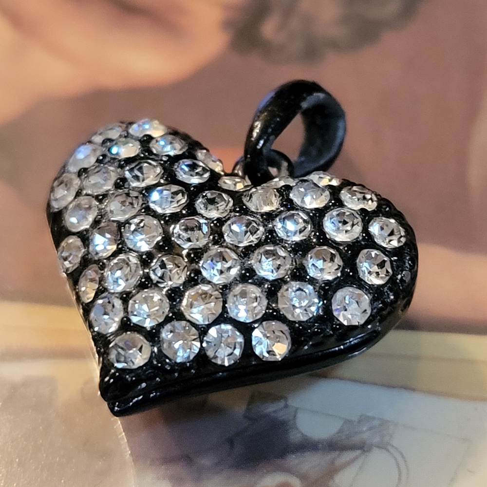 Super Sparky Black and Silver Heart Pendant